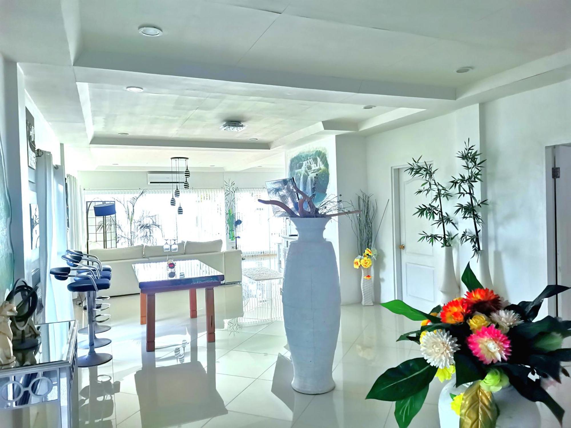 Beach Front White House Villa Maria  Екстер'єр фото