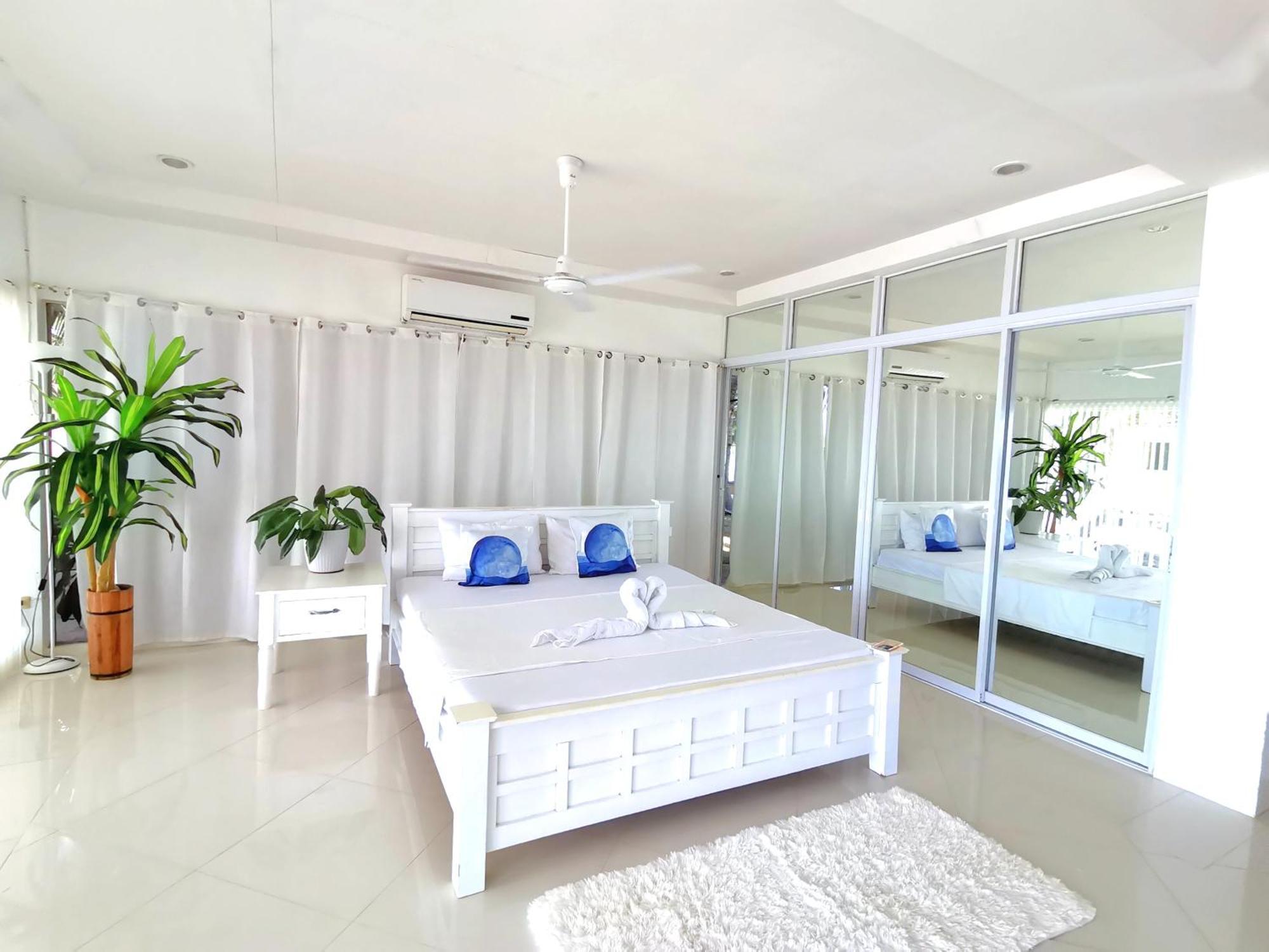 Beach Front White House Villa Maria  Екстер'єр фото